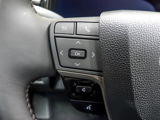 New 2025 Toyota Camry XLE image 18