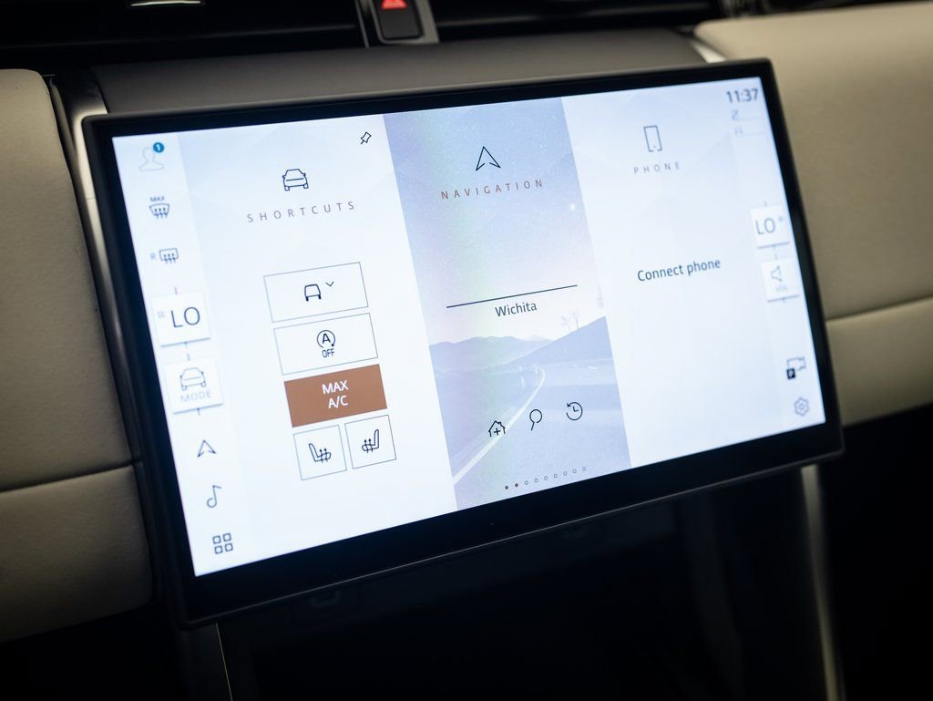 Certified 2025 Land Rover Discovery Sport S AWD/4WD image 28