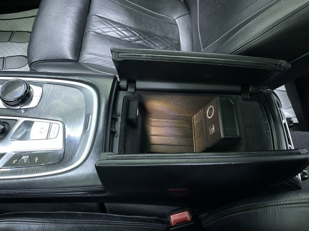 Used 2017 BMW 750i image 25