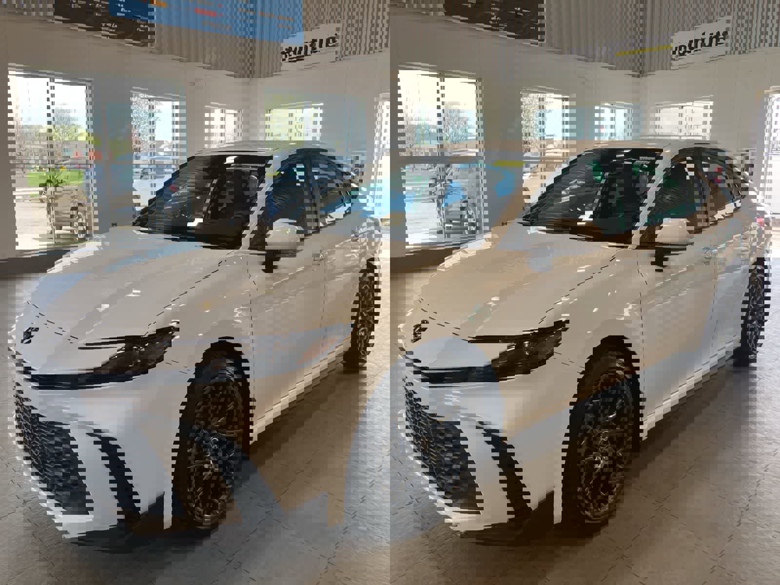 Used 2025 Toyota Camry SE w/ Convenience Package