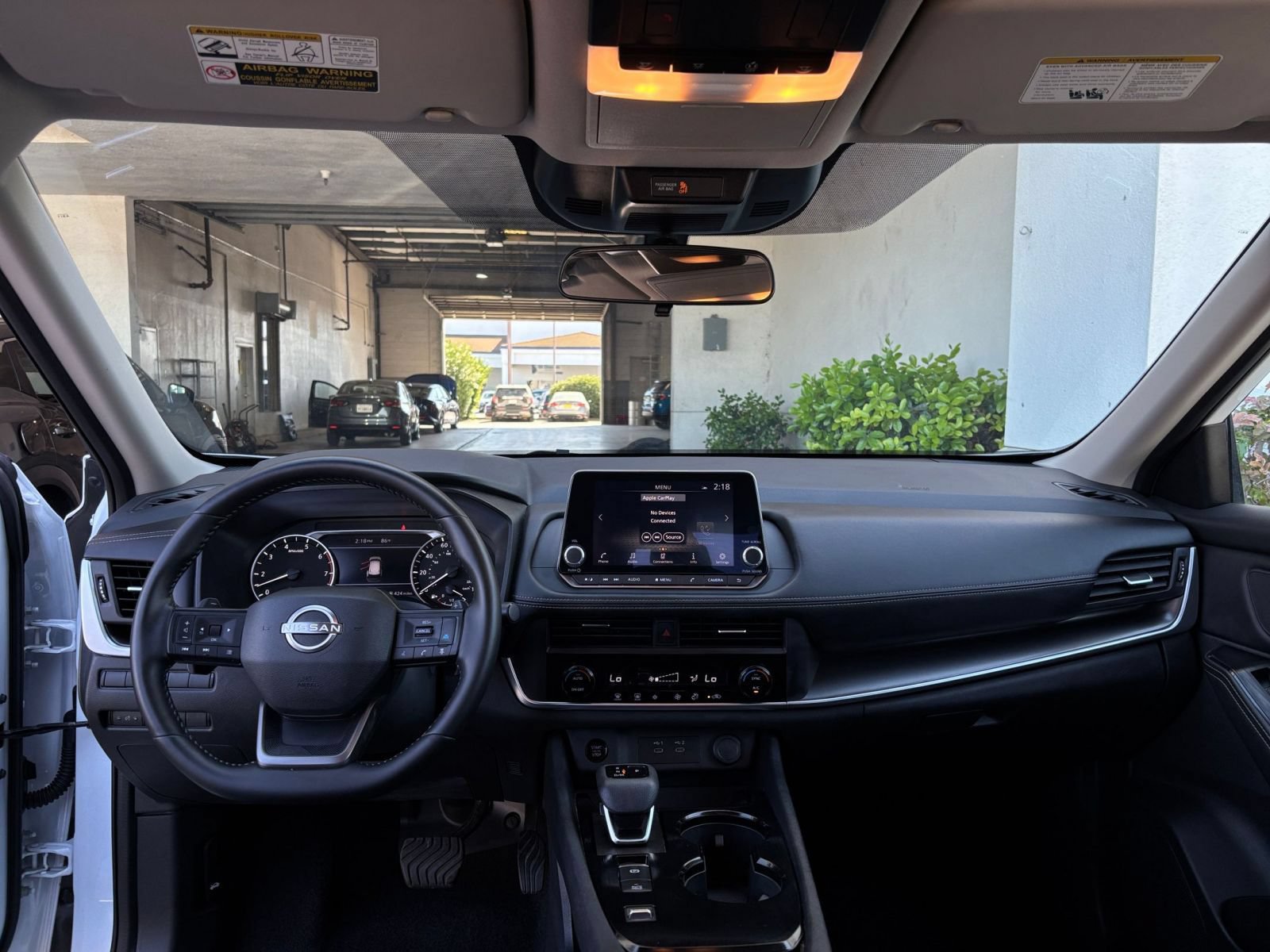 Used 2025 Nissan Rogue SV FWD image 34