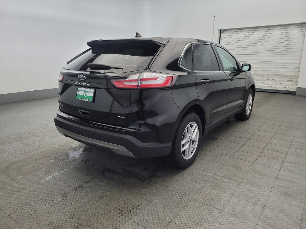Used 2024 Ford Edge SEL image 9