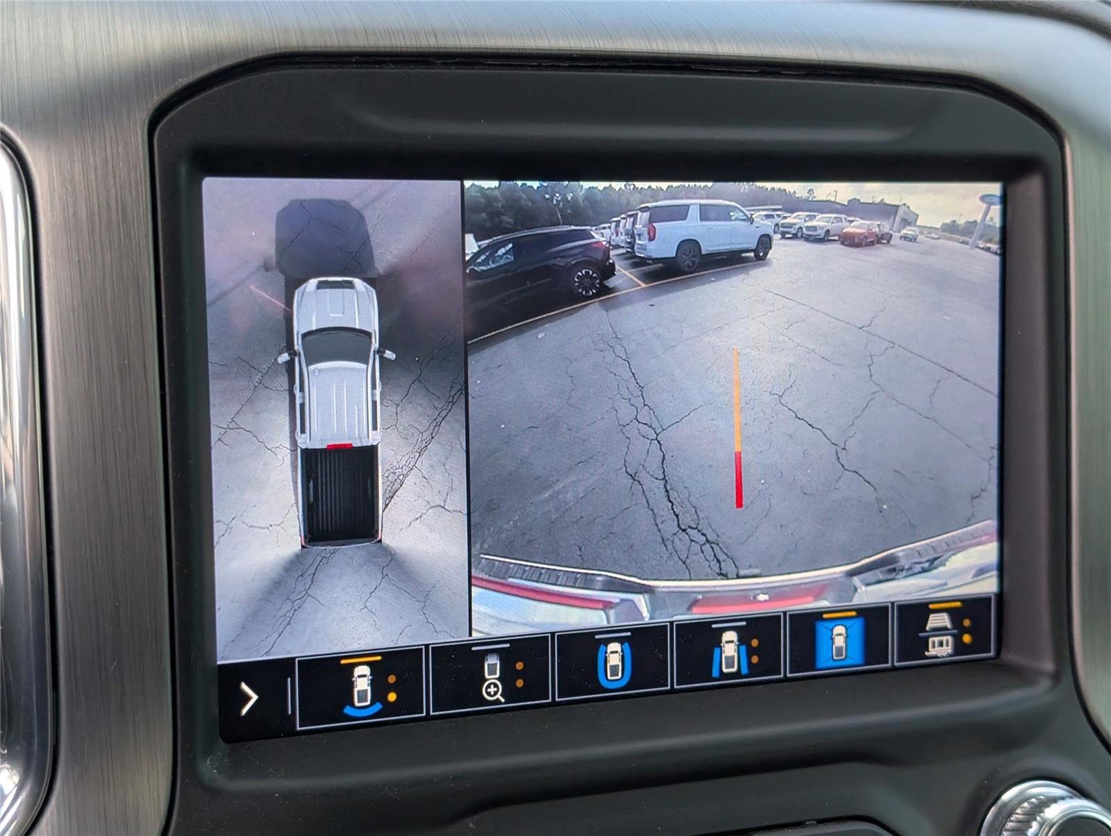 Used 2022 GMC Sierra 2500 Denali w/ Denali Ultimate Package AWD/4WD image 19