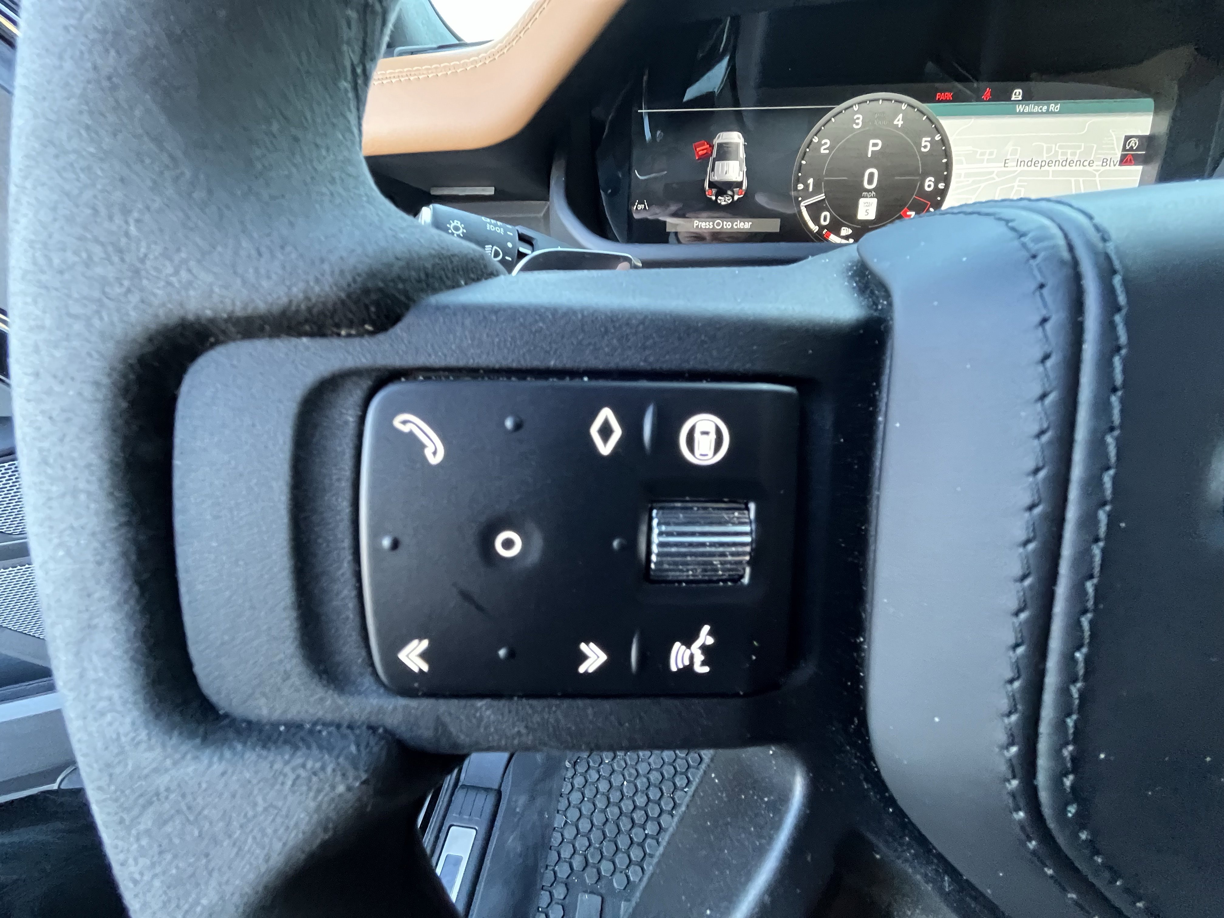 Used 2024 Land Rover Defender 110 V8 image 19