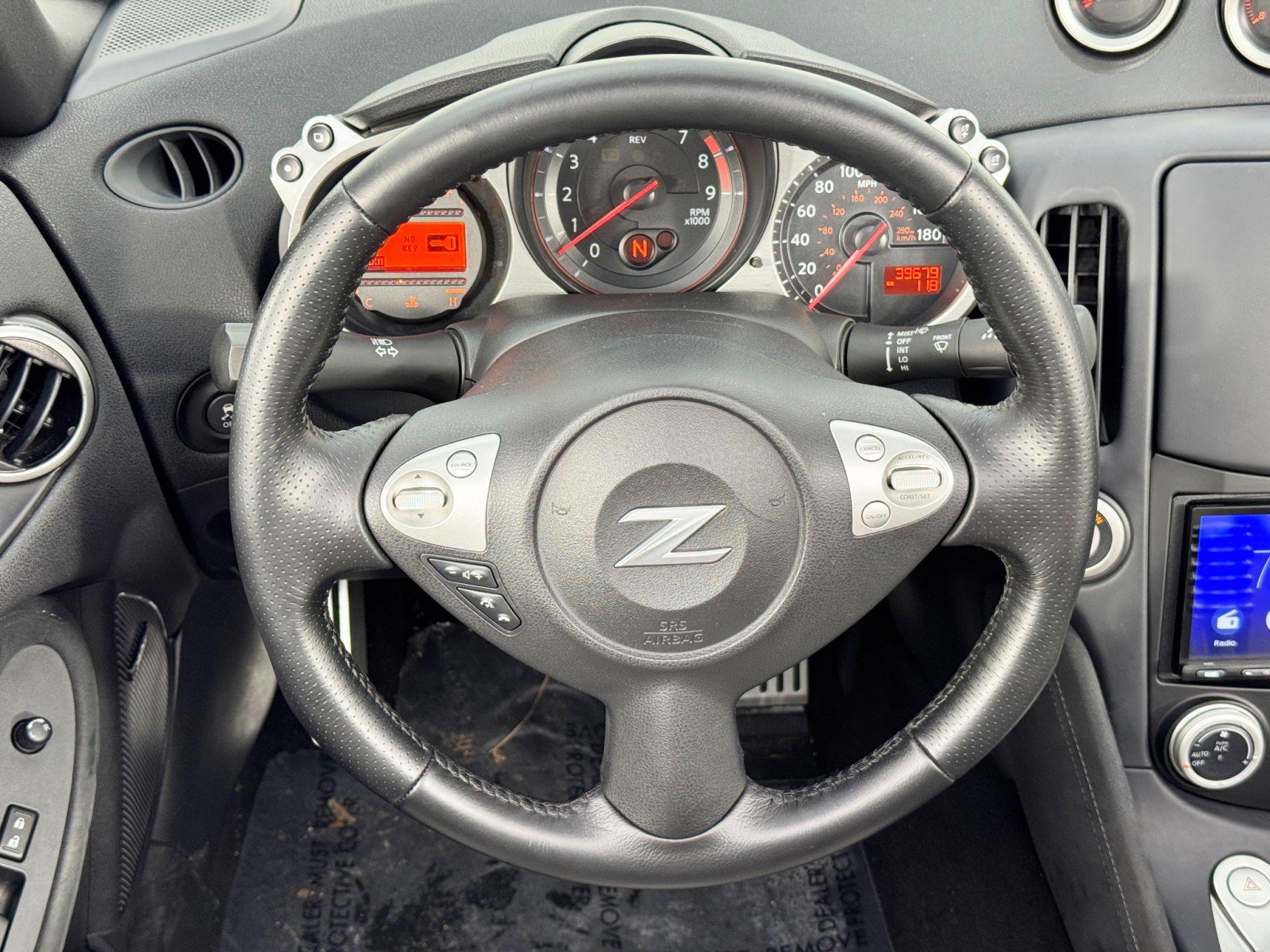 Used 2014 Nissan 370Z Touring w/ Sport Package image 17