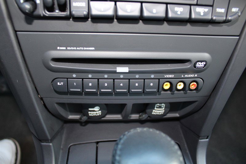 Used 2005 Chrysler Pacifica Touring image 11