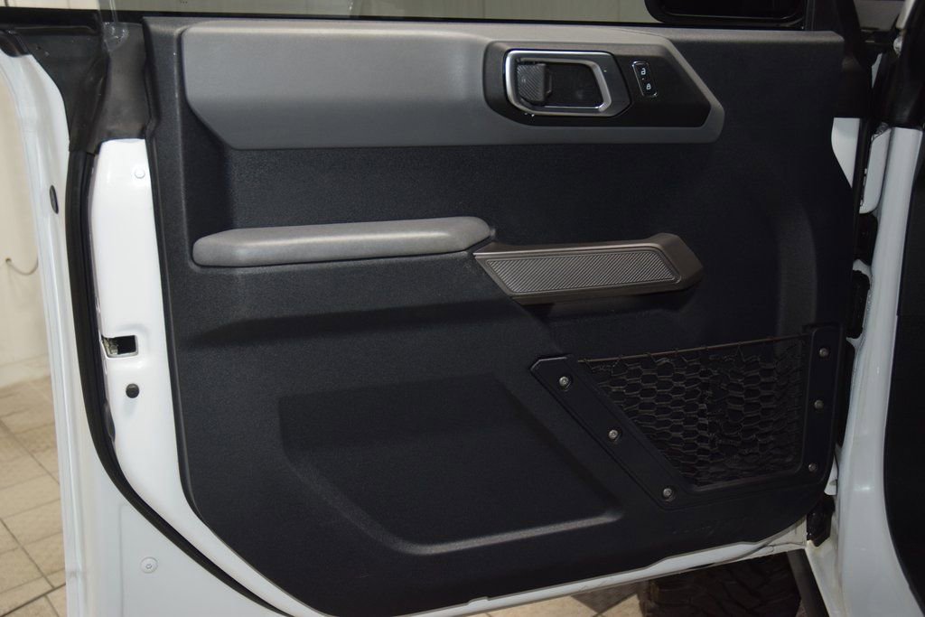 Used 2022 Ford Bronco Black Diamond w/ Sasquatch Package image 40