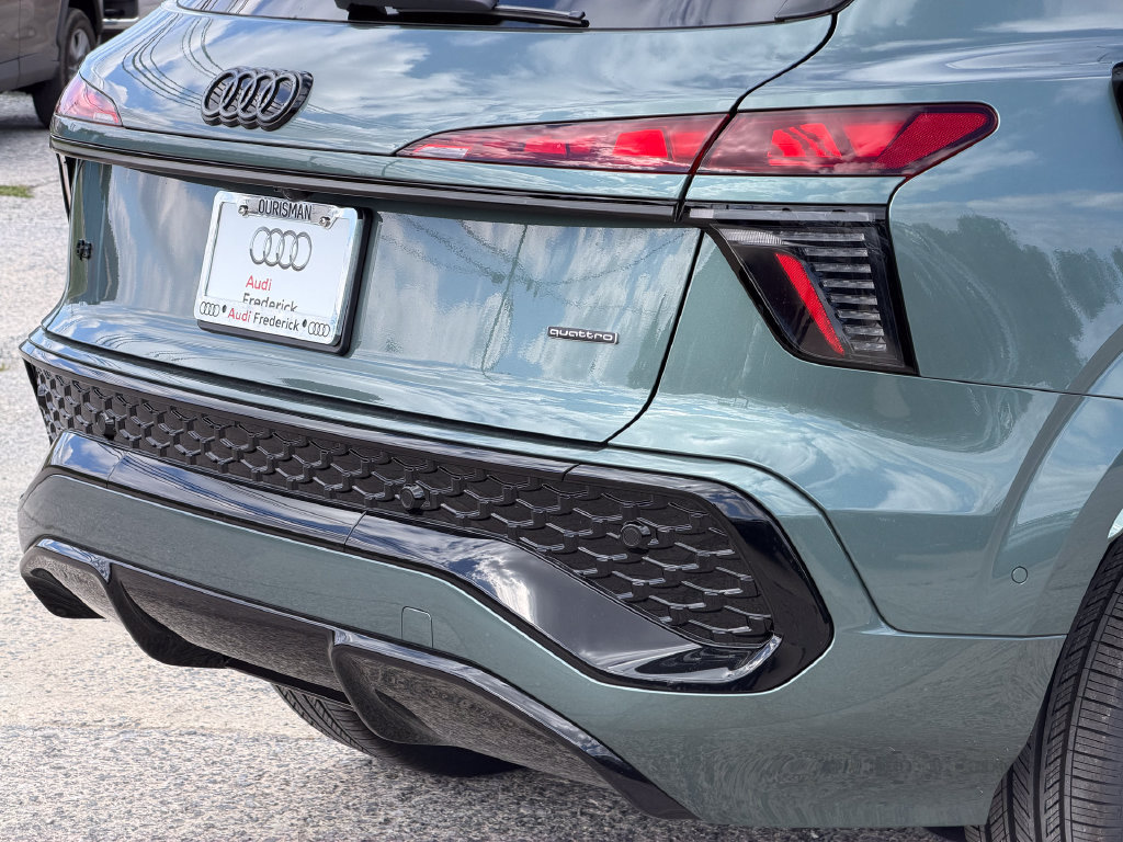 New 2026 Audi Q3 quattro 2.0T AWD/4WD image 8