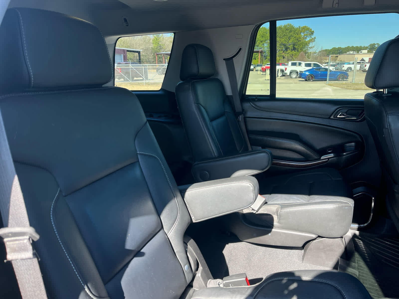 Used 2019 GMC Yukon SLT image 19