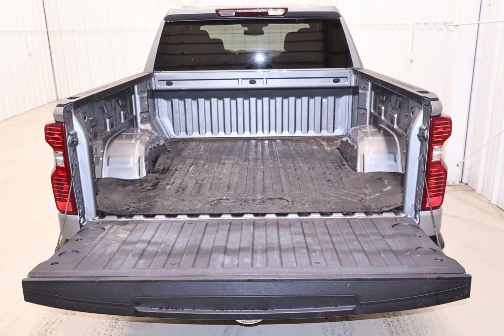 Used 2024 Chevrolet Silverado 1500 LT image 34