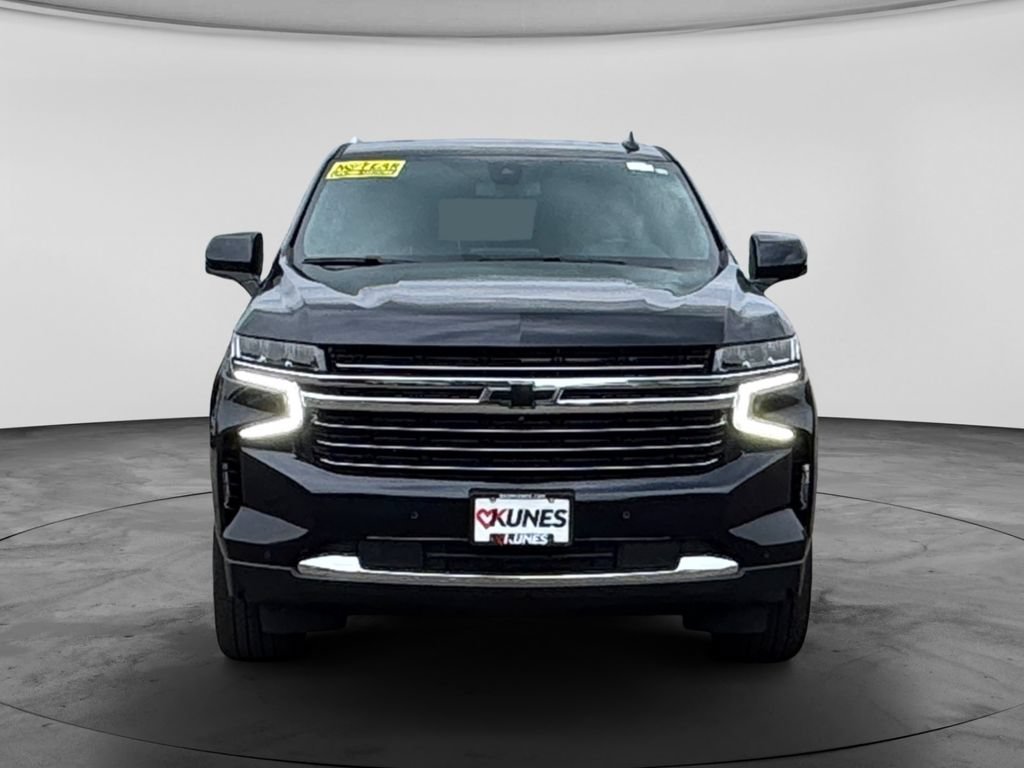 Used 2022 Chevrolet Tahoe LT w/ LT Signature Package AWD/4WD image 2