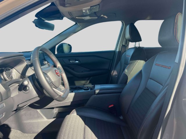 Certified 2026 Nissan Rogue SV AWD/4WD image 16