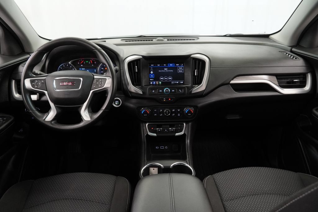 Used 2024 GMC Terrain SLE w/ Driver Convenience Package AWD/4WD image 3