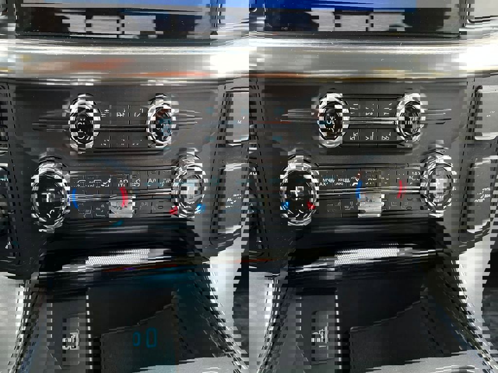 Used 2021 Ford F150 Lariat image 10