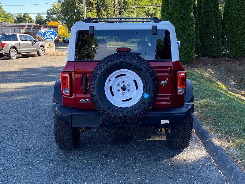 New 2025 Ford Bronco Heritage Edition image 8