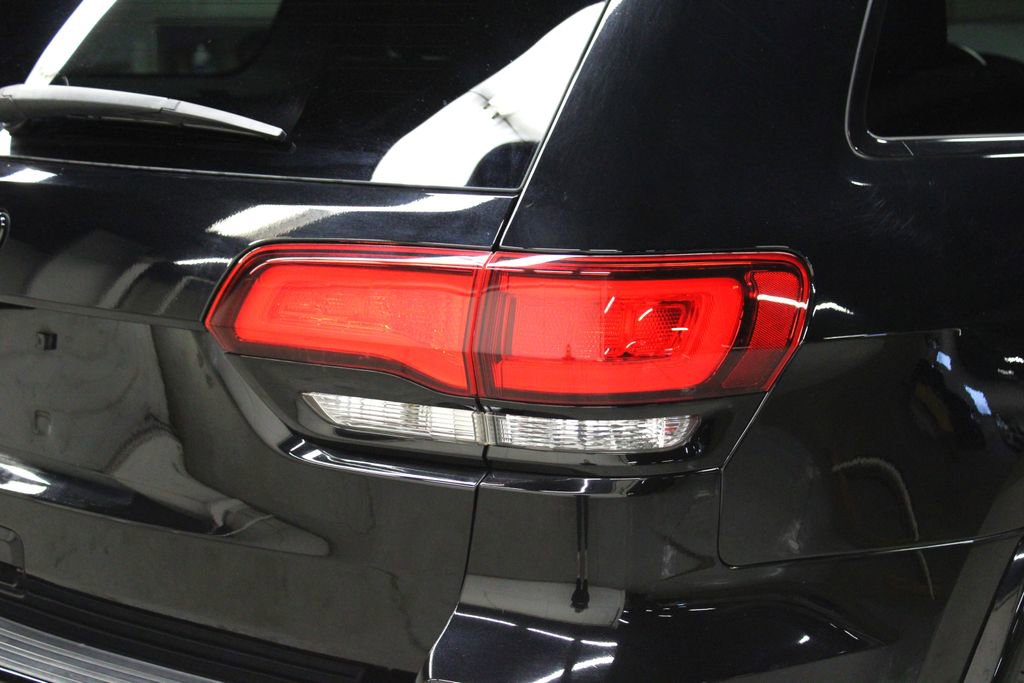 Used 2018 Jeep Grand Cherokee Altitude image 36