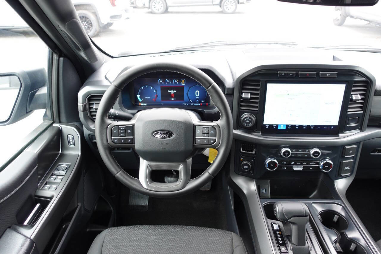Used 2024 Ford F150 XLT w/ XLT Black Appearance Package AWD/4WD image 39