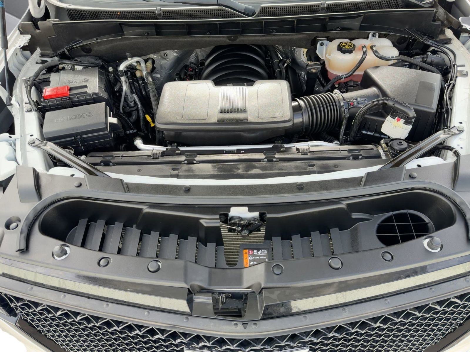 Certified 2024 Cadillac Escalade ESV Sport Platinum w/ LPO, ONYX Package image 33