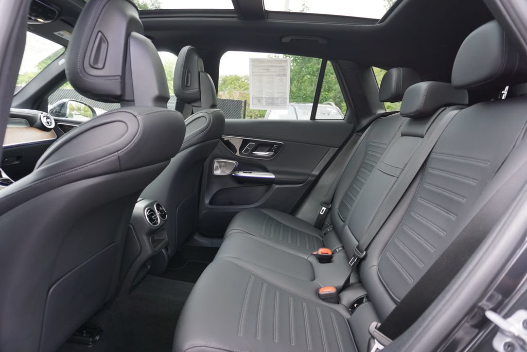 Certified 2025 Mercedes-Benz GLC 300 4MATIC image 21