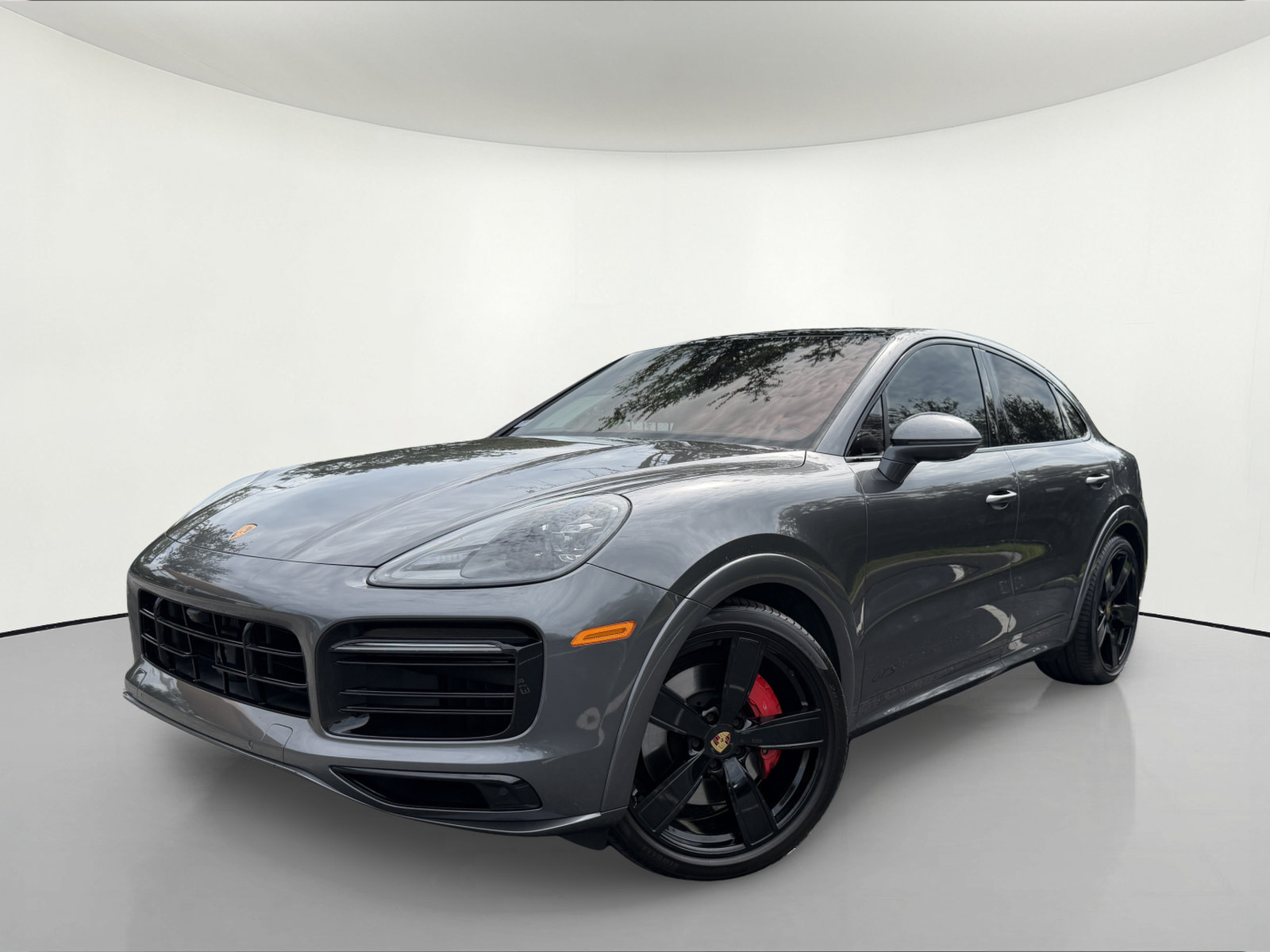 Certified 2022 Porsche Cayenne GTS AWD/4WD image 1