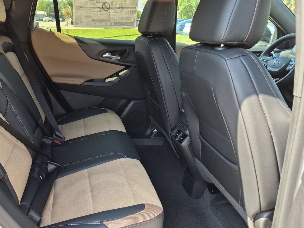 New 2026 Chevrolet Equinox ACTIV w/ Convenience Package III FWD image 23