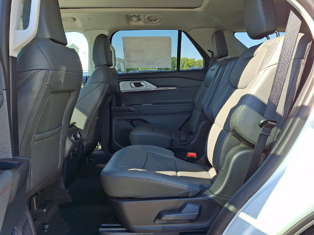 New 2026 Ford Explorer Active w/ Active Comfort Package AWD/4WD image 6