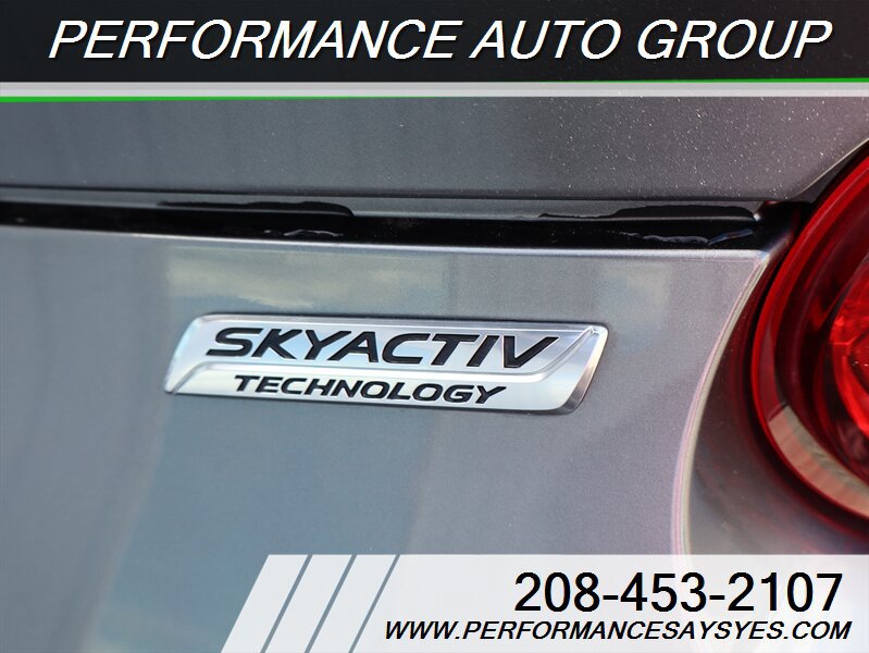 Used 2018 MAZDA MX-5 Miata RF Grand Touring RWD image 11