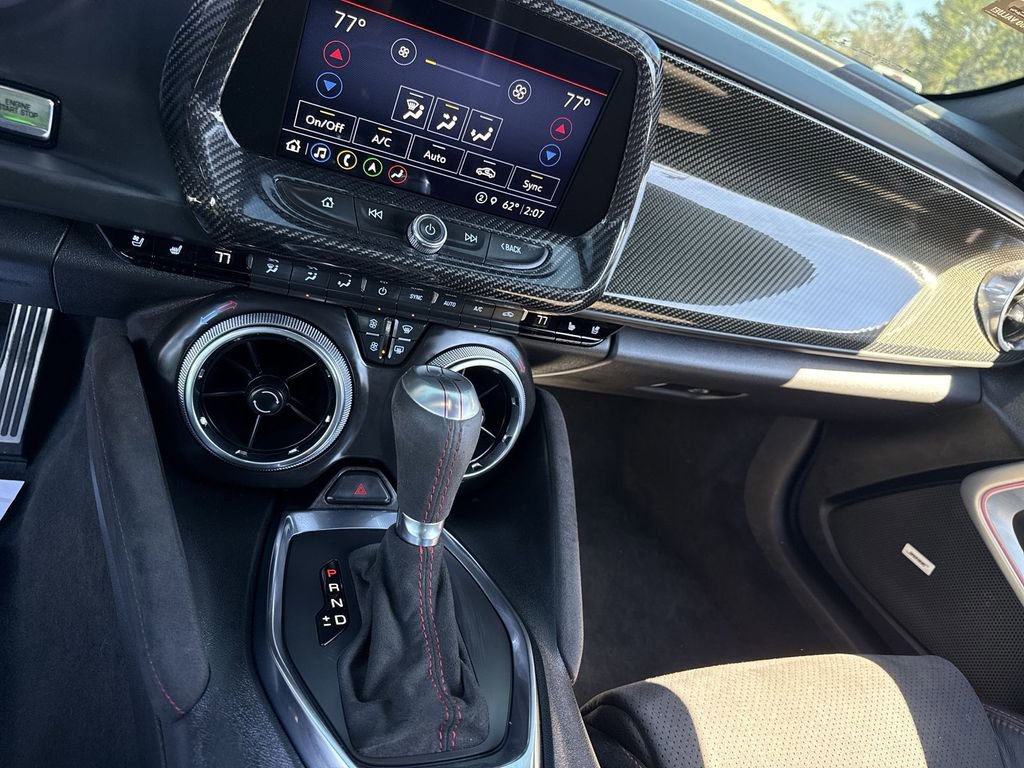 Used 2022 Chevrolet Camaro ZL1 image 17