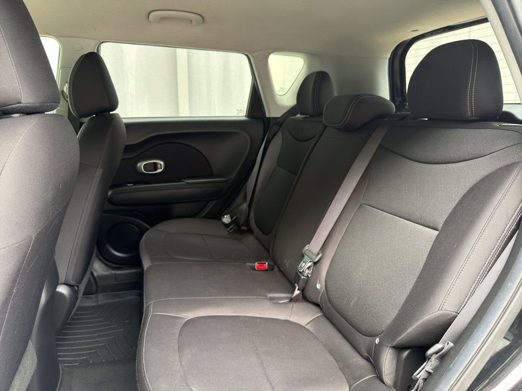 Used 2017 Kia Soul FWD image 14