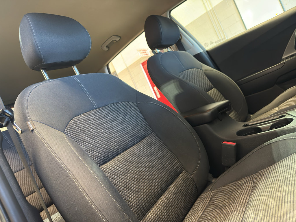 Used 2018 Kia Niro LX FWD image 21