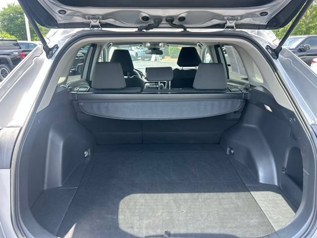 Used 2024 Toyota RAV4 XLE FWD image 10