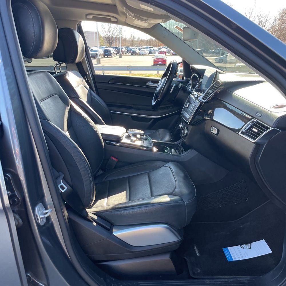 Used 2018 Mercedes-Benz GLS 550 4MATIC image 8