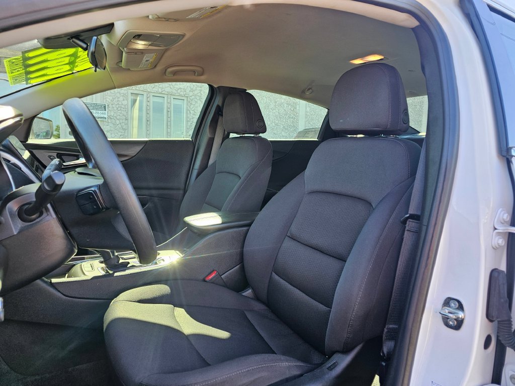 Used 2024 Chevrolet Malibu LT FWD image 18