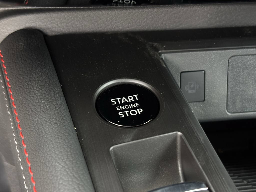 New 2026 Nissan Kicks SR w/ Cold Weather Package FWD image 14