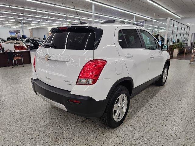 Used 2015 Chevrolet Trax LT w/ LPO, Cargo Package AWD/4WD image 4