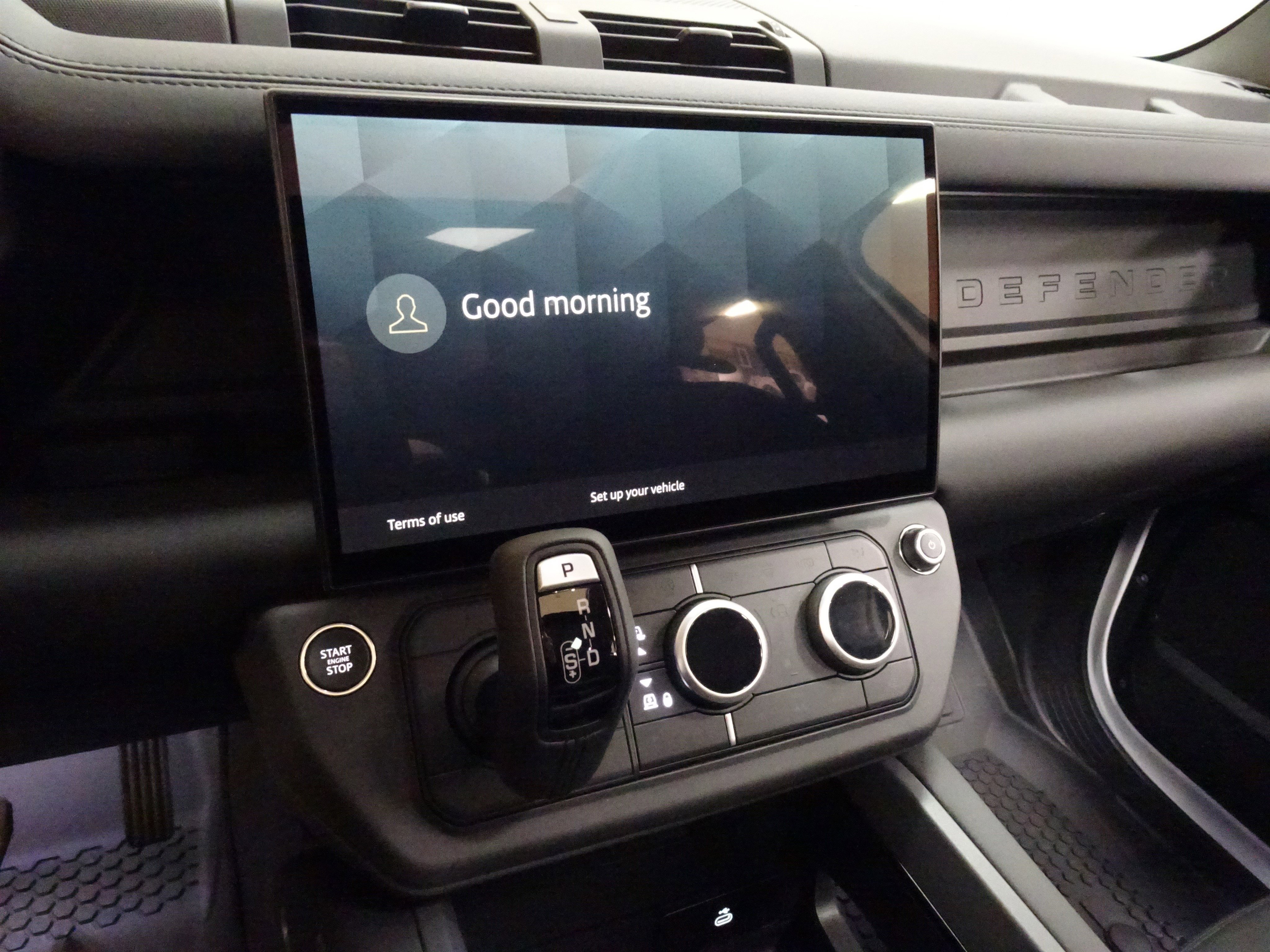 New 2026 Land Rover Defender 110 S image 4