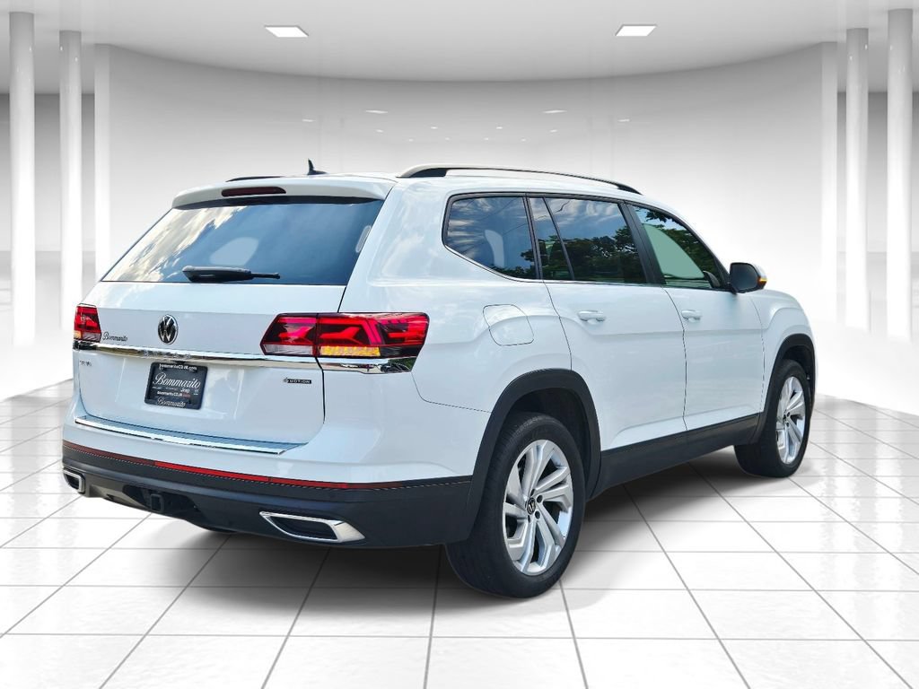 Used 2023 Volkswagen Atlas SE w/ Panoramic Sunroof Package AWD/4WD image 3
