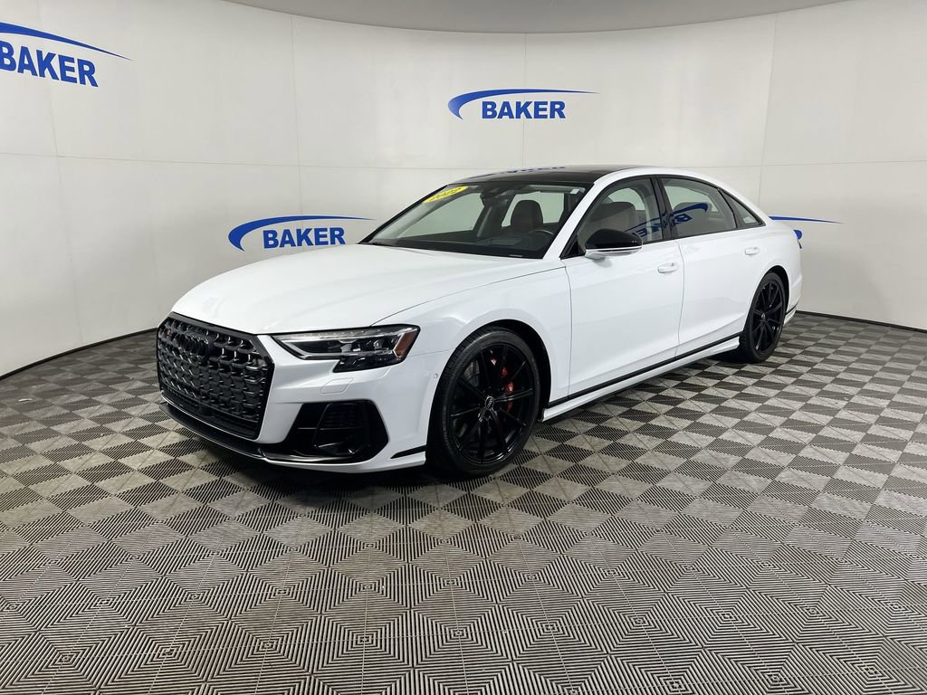 Used 2022 Audi S8 AWD/4WD image 1