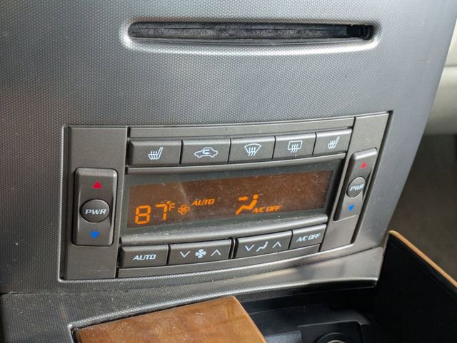 Used 2004 Cadillac XLR image 22