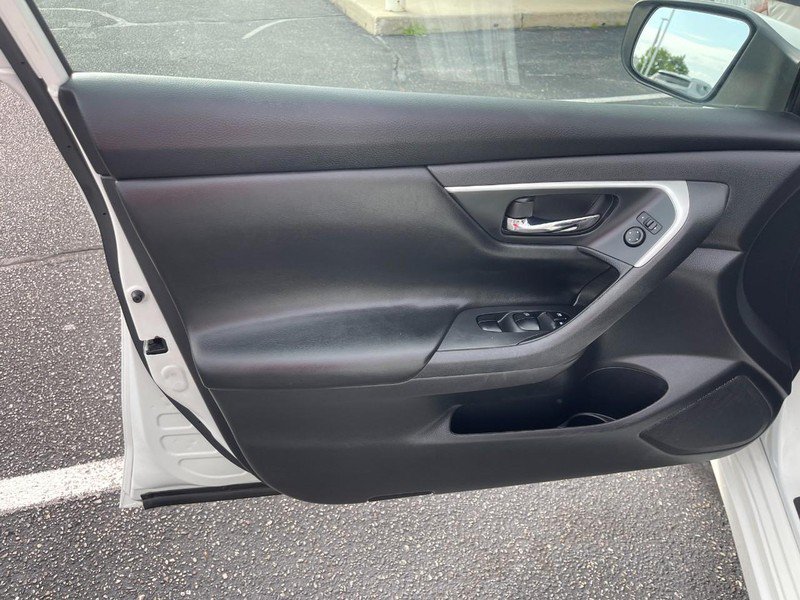 Used 2017 Nissan Altima 2.5 S w/ Power Driver Seat Package FWD image 15