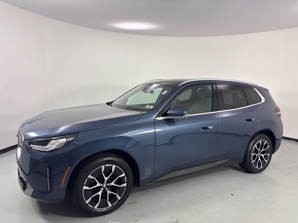 Certified 2025 BMW X3 xDrive30i w/ Premium Package AWD/4WD image 4