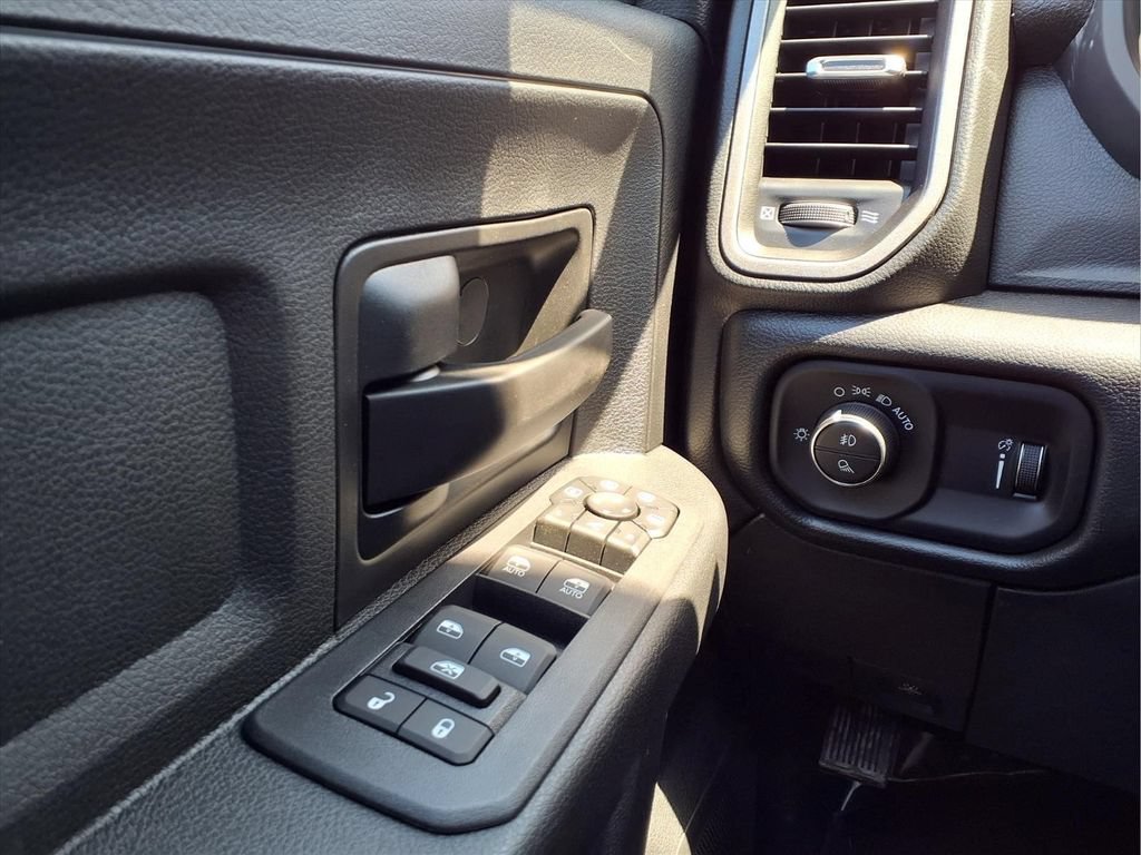 New 2026 RAM 2500 Tradesman AWD/4WD image 17