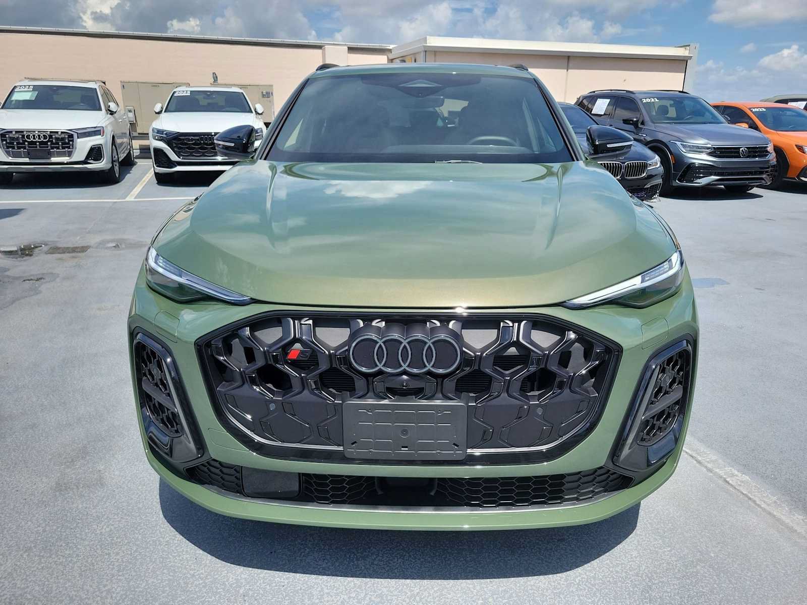 Certified 2025 Audi SQ5 Premium Plus AWD/4WD image 9