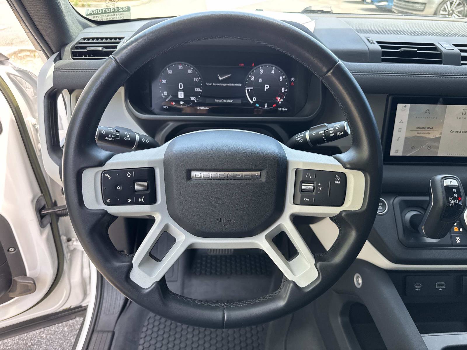 Used 2023 Land Rover Defender 90 SE AWD/4WD image 23