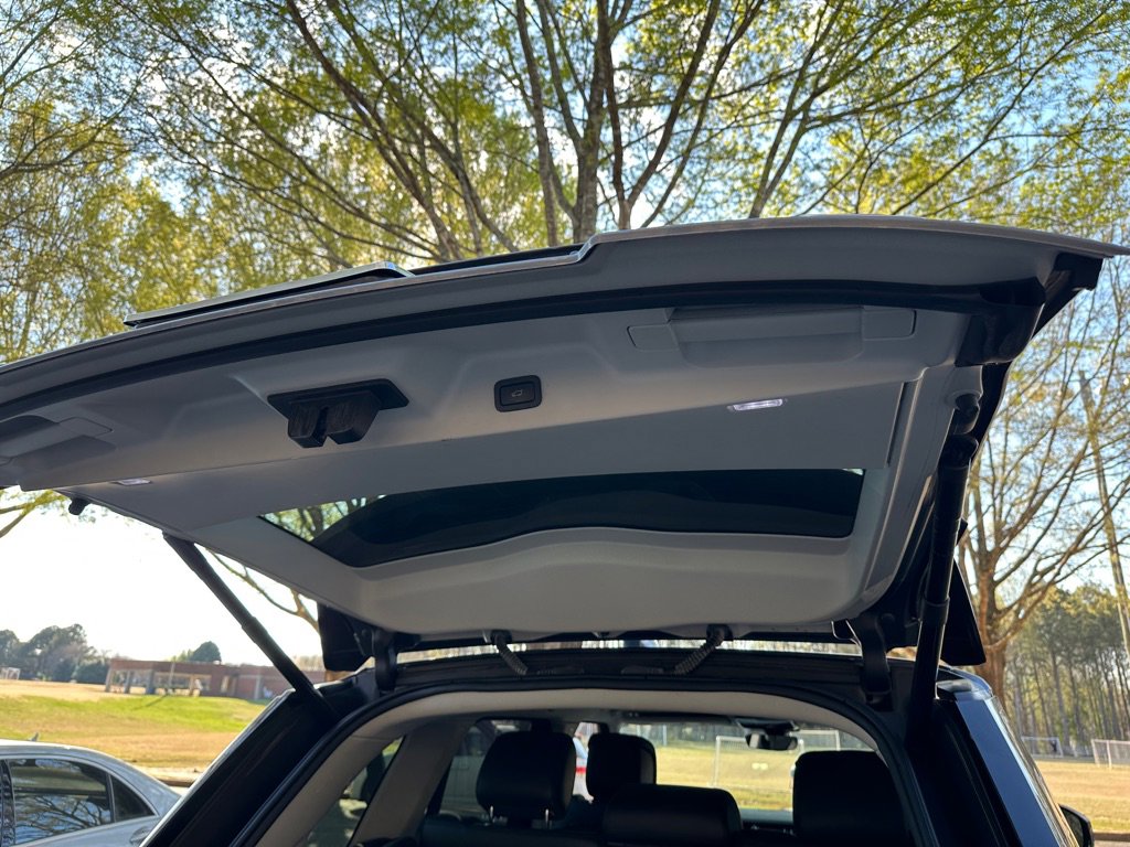 Used 2020 Land Rover Range Rover HSE image 30