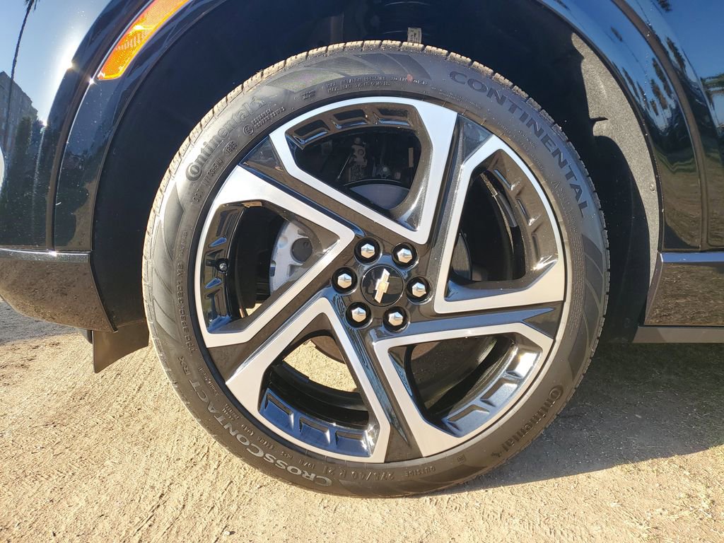 Used 2026 Chevrolet Equinox EV LT image 6