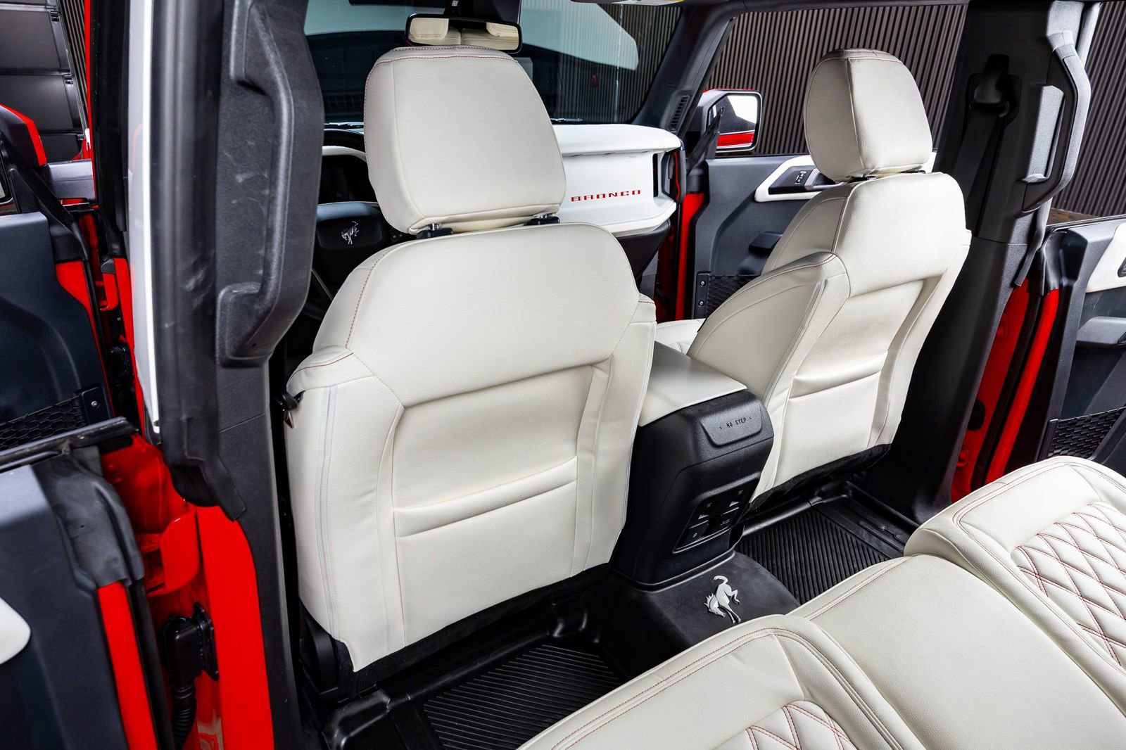 Used 2023 Ford Bronco Heritage Edition AWD/4WD image 31