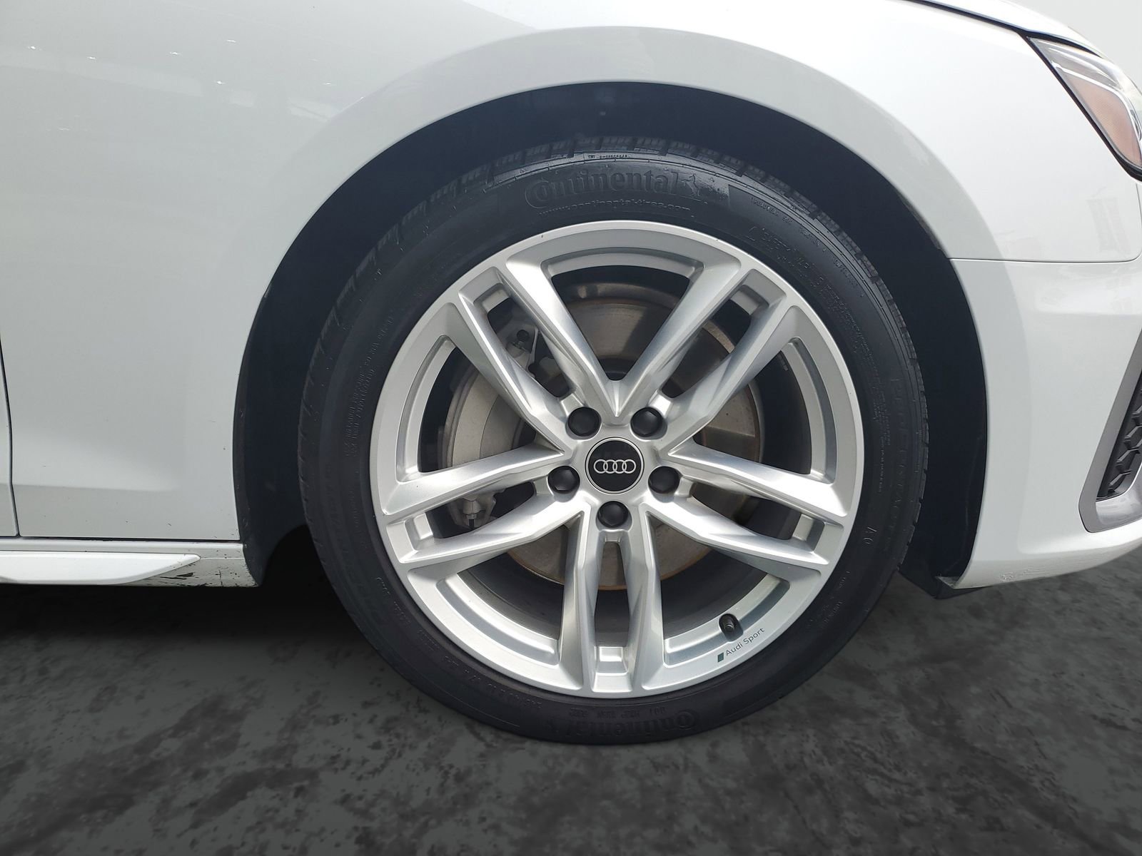 Used 2022 Audi A4 2.0T Premium Plus w/ Premium Plus Package AWD/4WD image 6