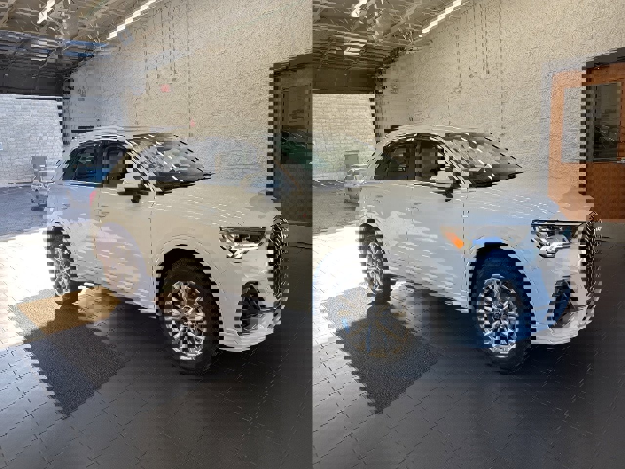 New 2025 Audi Q3 2.0T Premium Plus image 1