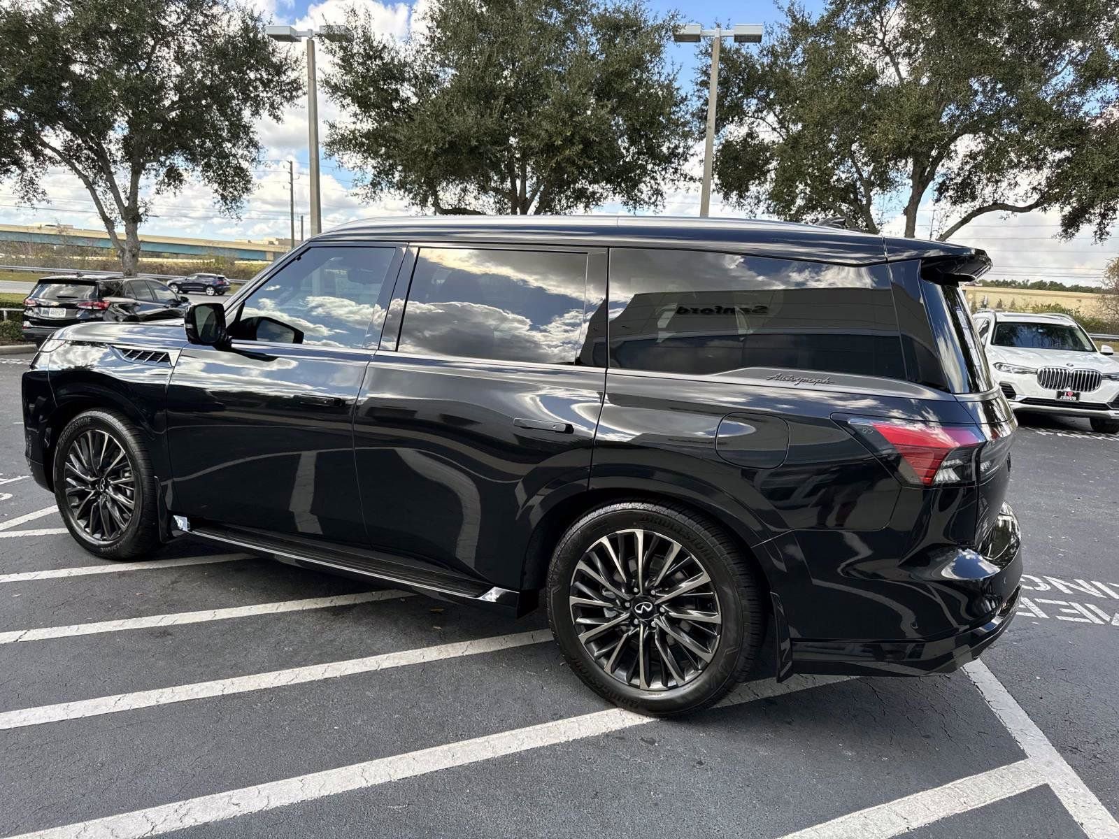 New 2026 INFINITI QX80 Autograph w/ Premium Cargo Package image 4